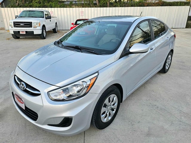 more details - hyundai accent 4-door