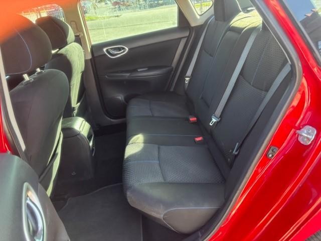 Nissan Sentra Vehicle Image 14