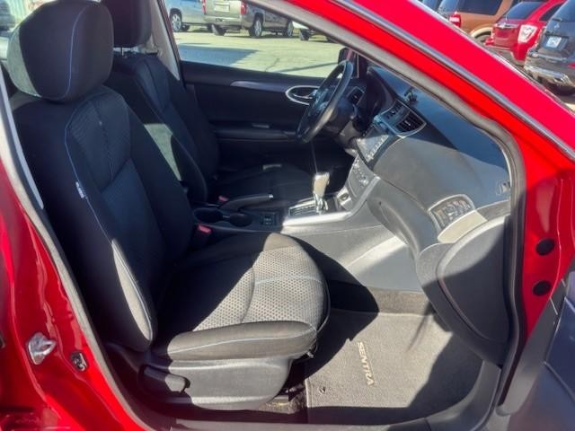 Nissan Sentra Vehicle Image 18