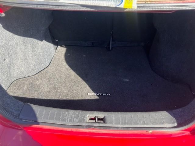 Nissan Sentra Vehicle Image 19
