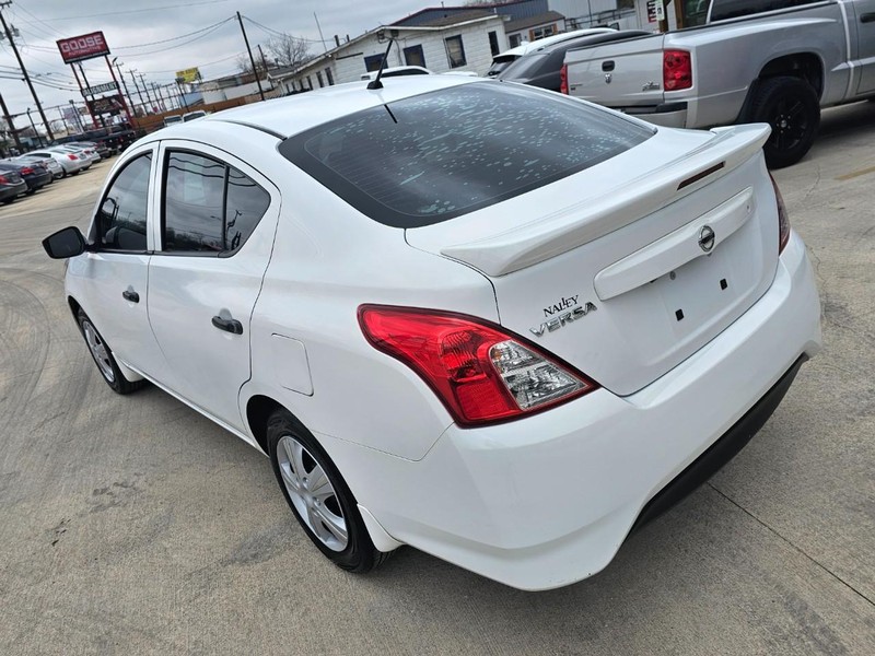 Nissan Versa Sedan Vehicle Image 03