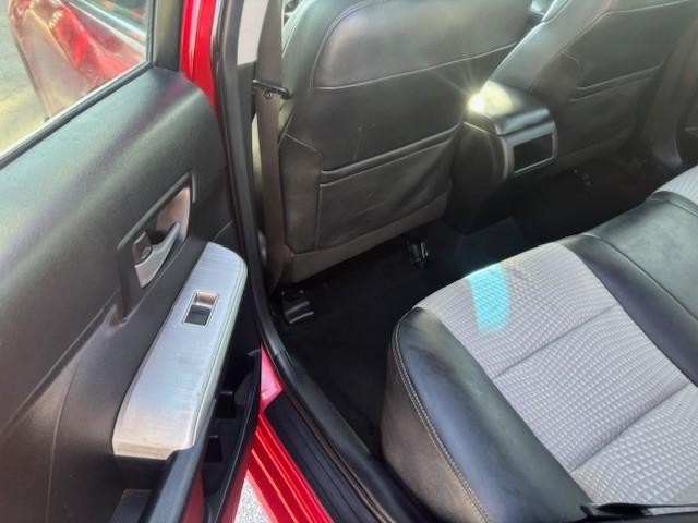 Toyota Camry Vehicle Image 13