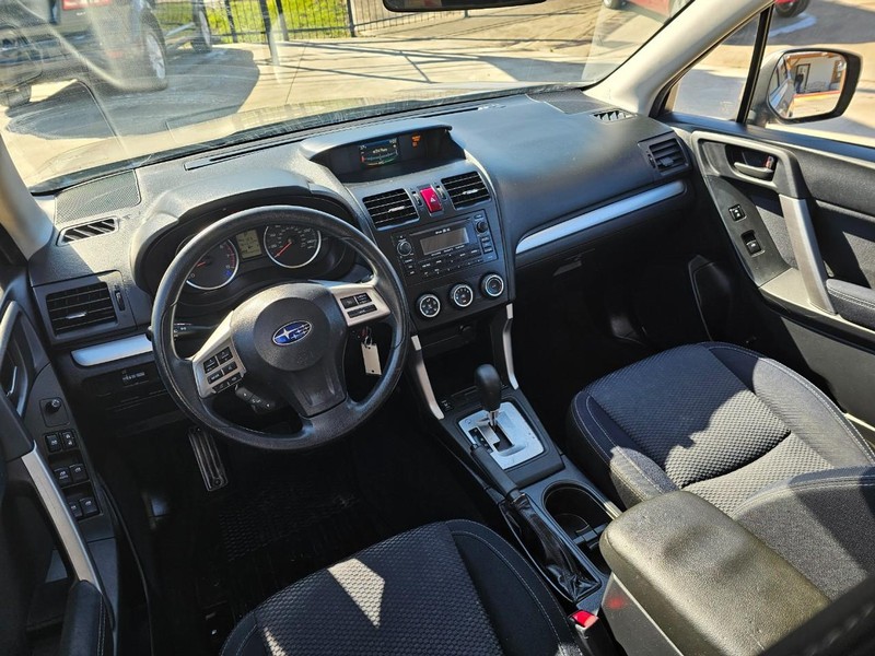 Subaru Forester Vehicle Image 18