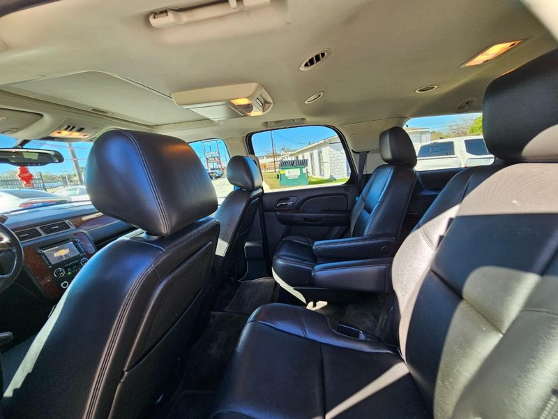 Chevrolet Tahoe Vehicle Image 13