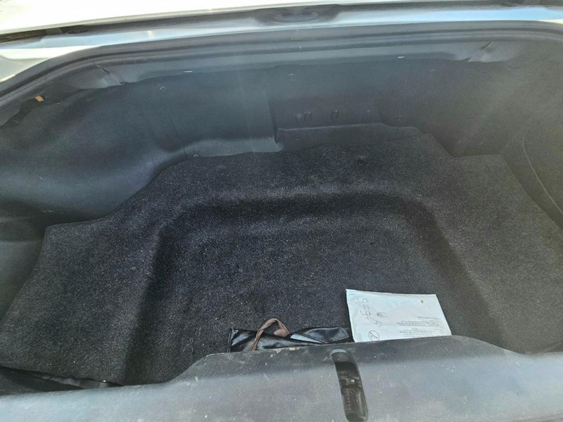 Mazda MX-5 Miata Vehicle Image 06