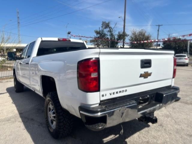 Chevrolet Silverado 2500HD Built After Aug 14 Vehicle Image 03