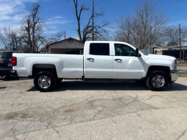 Chevrolet Silverado 2500HD Built After Aug 14 Vehicle Image 06