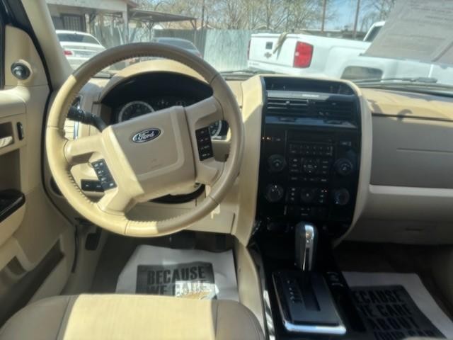 Ford Escape Vehicle Image 12