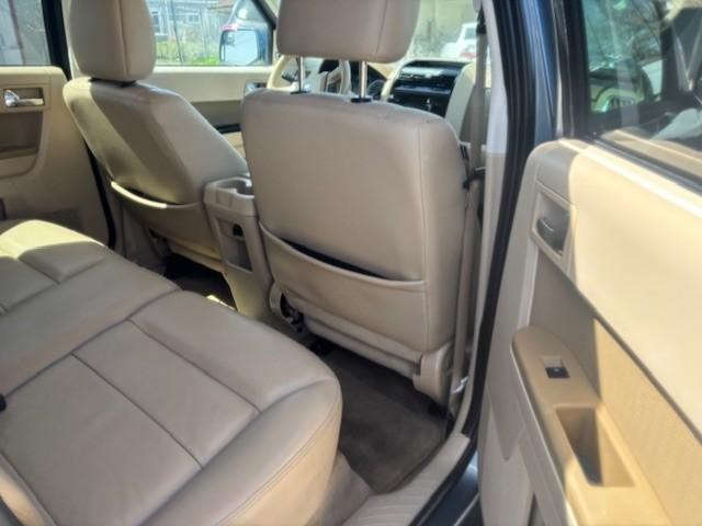 Ford Escape Vehicle Image 15