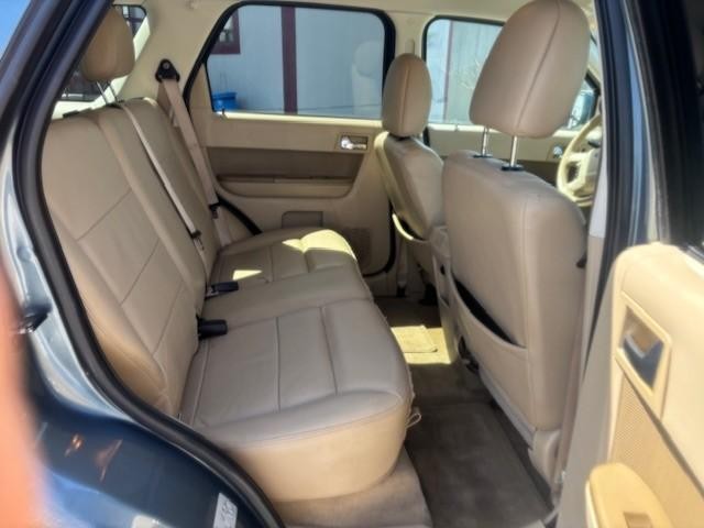 Ford Escape Vehicle Image 16