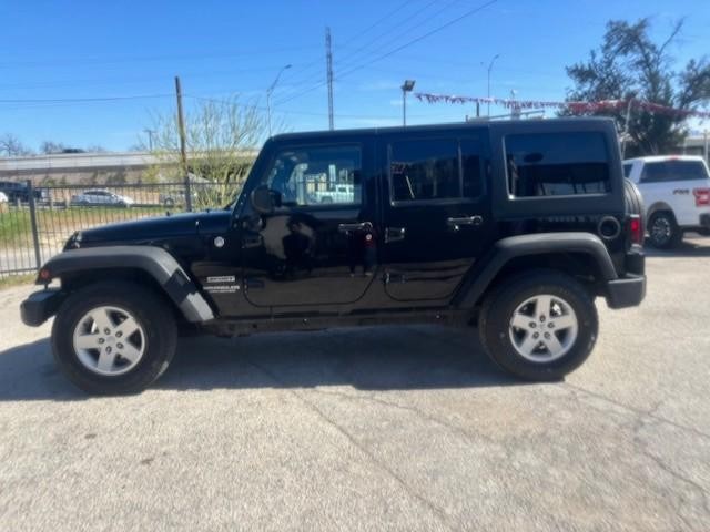 Jeep Wrangler Unlimited Vehicle Image 02