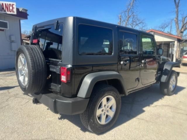 Jeep Wrangler Unlimited Vehicle Image 05