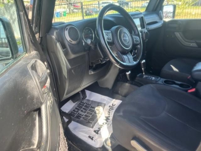 Jeep Wrangler Unlimited Vehicle Image 10