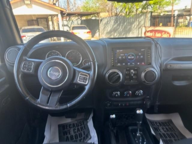 Jeep Wrangler Unlimited Vehicle Image 13