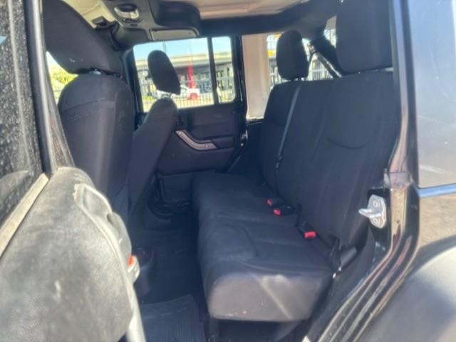 Jeep Wrangler Unlimited Vehicle Image 15