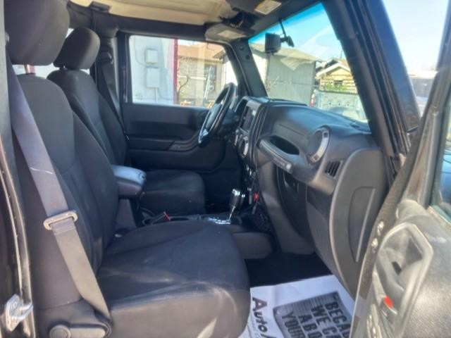 Jeep Wrangler Unlimited Vehicle Image 20