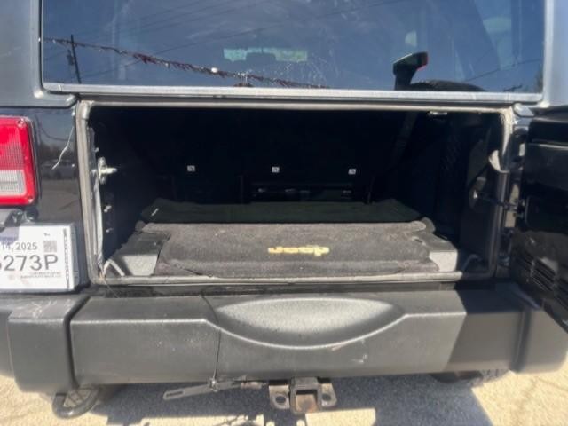 Jeep Wrangler Unlimited Vehicle Image 21