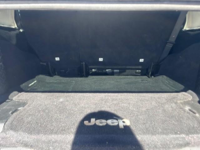 Jeep Wrangler Unlimited Vehicle Image 22