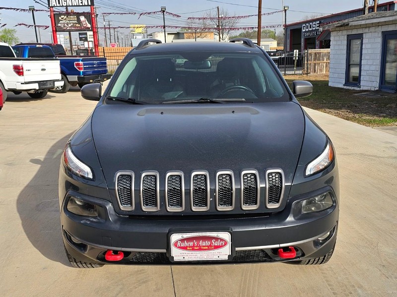 Jeep Cherokee Vehicle Image 10