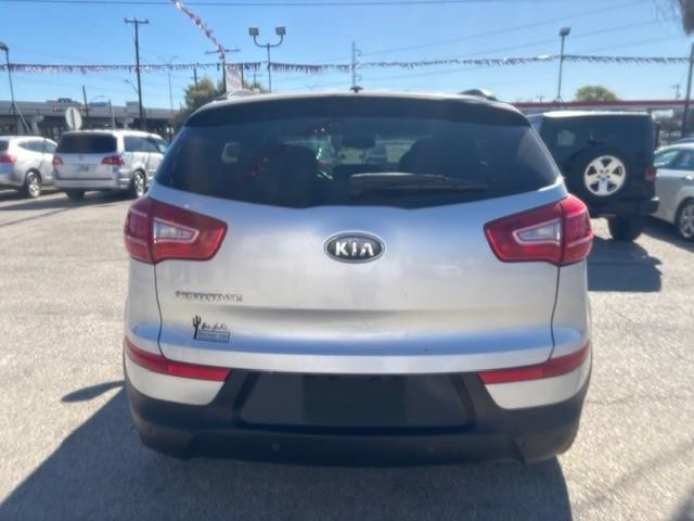 Kia Sportage Vehicle Image 04