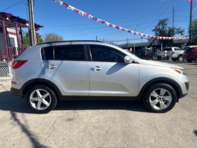 Kia Sportage Vehicle Image 06