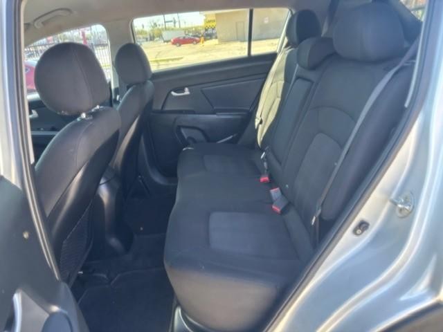 Kia Sportage Vehicle Image 14