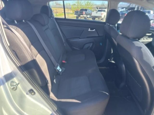 Kia Sportage Vehicle Image 16
