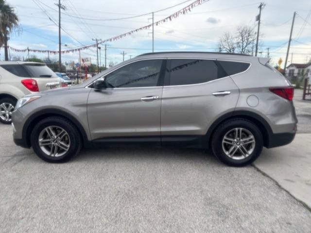 Hyundai Santa Fe Sport Vehicle Image 02