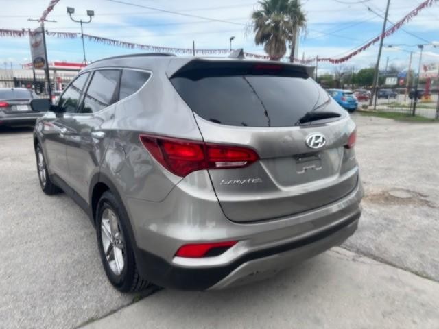 Hyundai Santa Fe Sport Vehicle Image 03