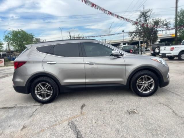 Hyundai Santa Fe Sport Vehicle Image 06