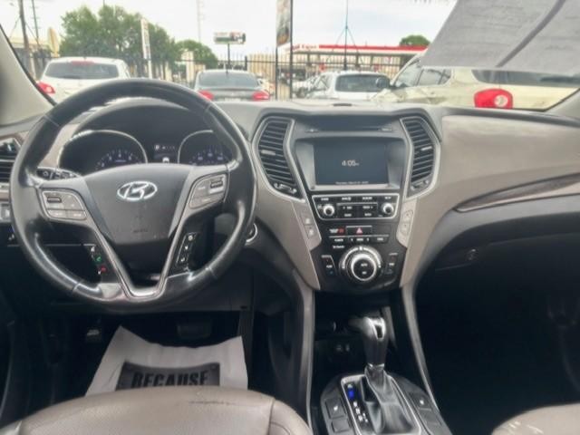 Hyundai Santa Fe Sport Vehicle Image 12