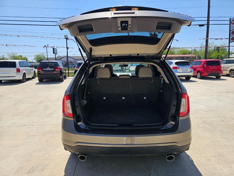 Ford Edge Vehicle Image 05