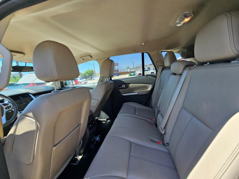 Ford Edge Vehicle Image 14