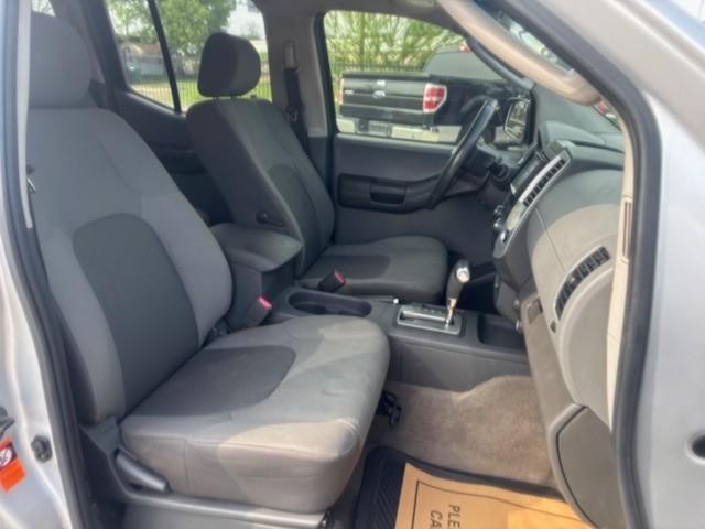 Nissan Xterra Vehicle Full-screen Gallery Image 18