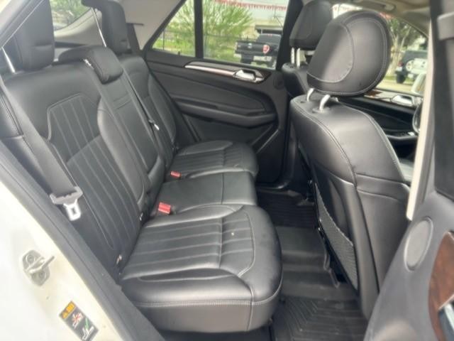 Mercedes-Benz GLE Vehicle Image 15