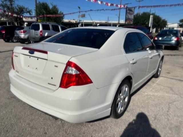 Ford Fusion Vehicle Image 05