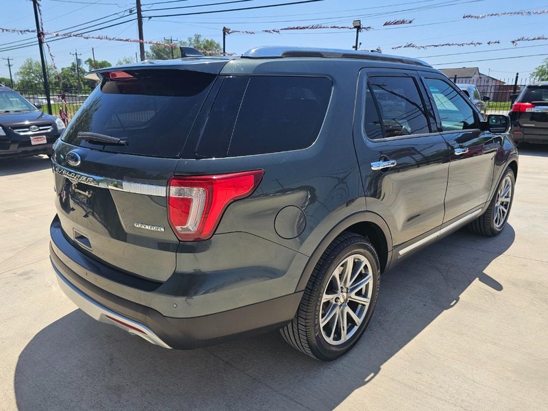 Ford Explorer Vehicle Image 07