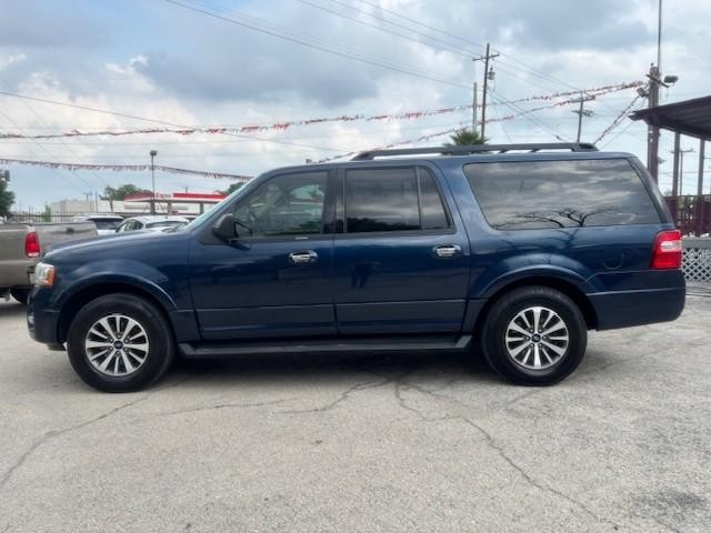 Ford Expedition EL Vehicle Image 02