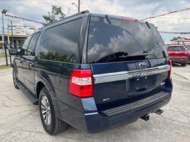 Ford Expedition EL Vehicle Image 03