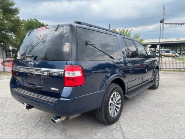Ford Expedition EL Vehicle Image 05