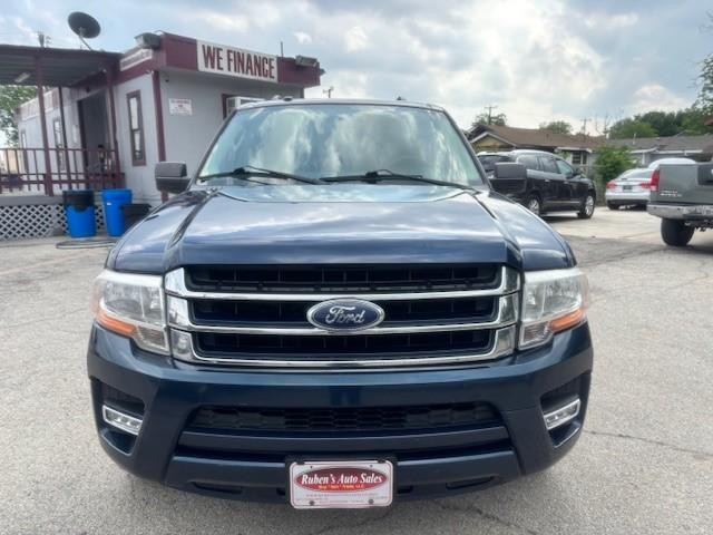 Ford Expedition EL Vehicle Image 08