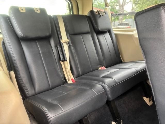 Ford Expedition EL Vehicle Image 19