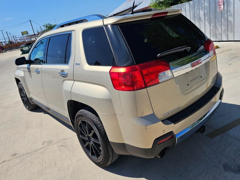GMC Terrain Vehicle Image 03
