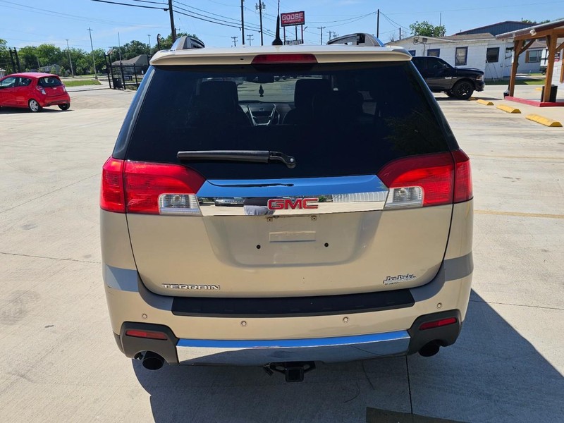 GMC Terrain Vehicle Image 04