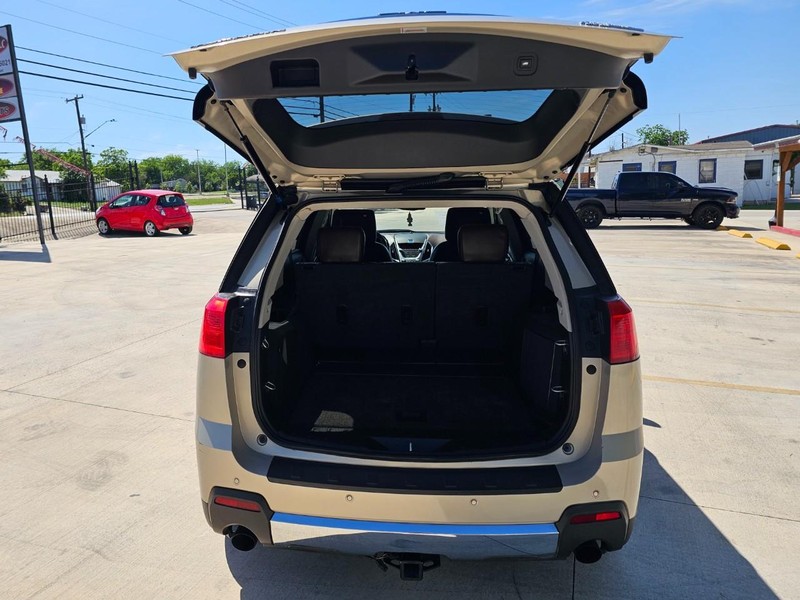 GMC Terrain Vehicle Image 05