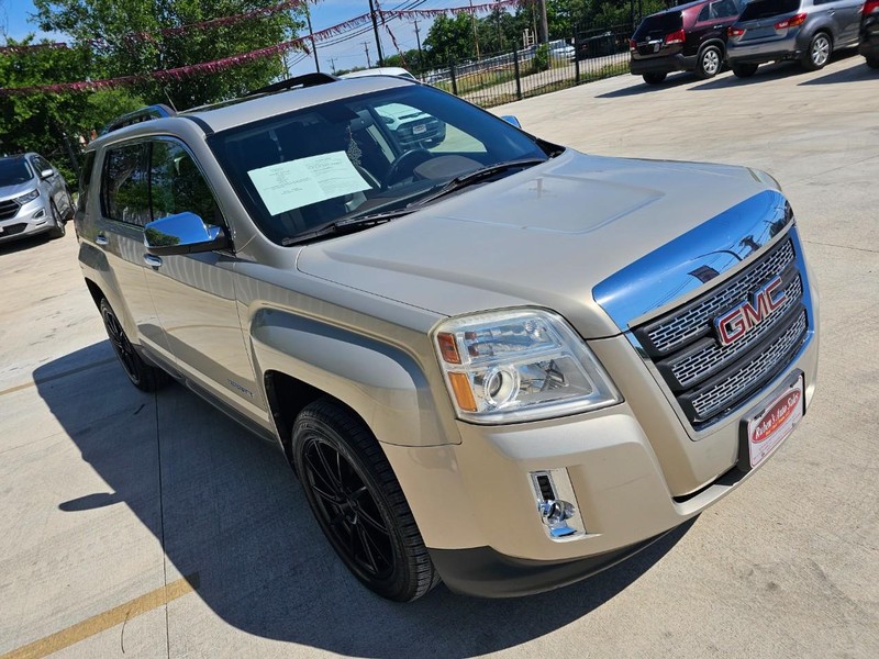 GMC Terrain Vehicle Image 09