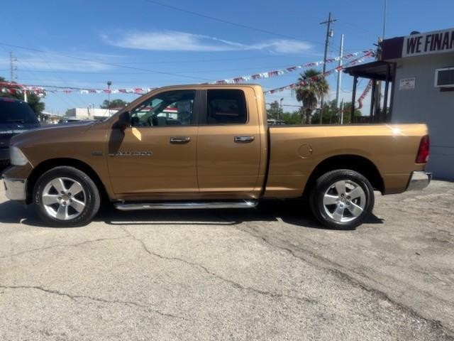 Ram 1500 Vehicle Image 02