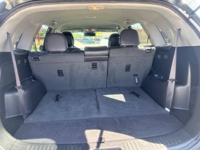 Kia Sorento Vehicle Image 19