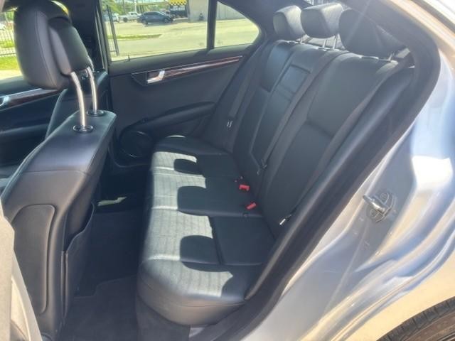 Mercedes-Benz C-Class Vehicle Image 15
