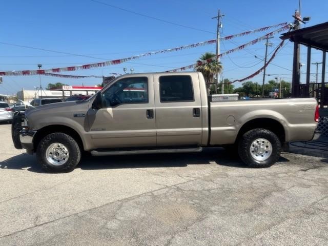 Ford Super Duty F-250 Vehicle Image 02